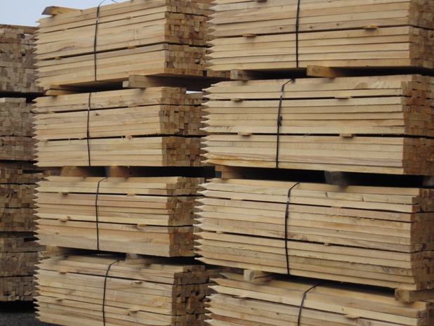 Hardwood Stakes are banded in bundles of 250